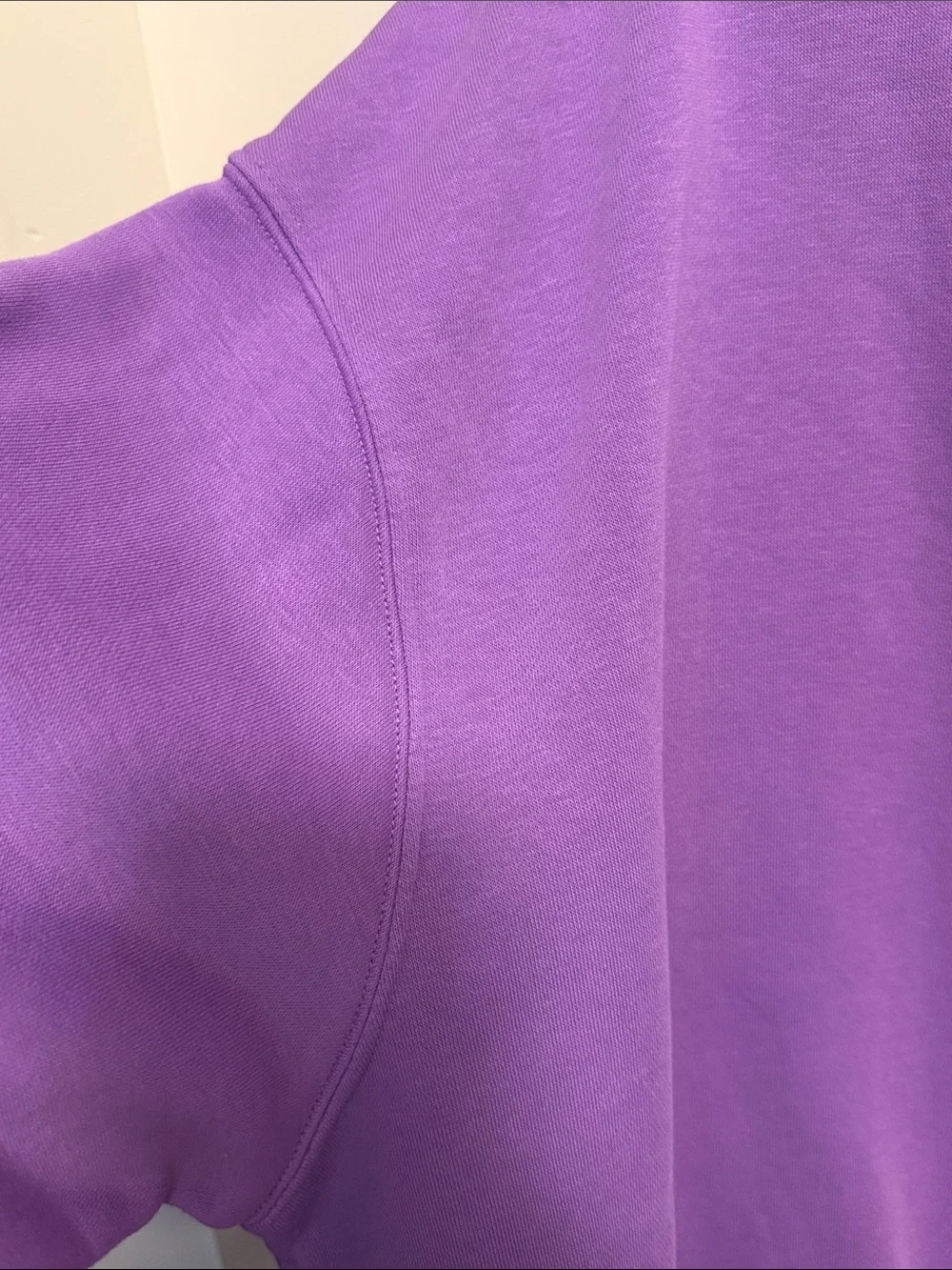 Men’s Nike Purple Crewneck Sweatshirt with White Swoosh size XL